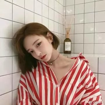 他不是我